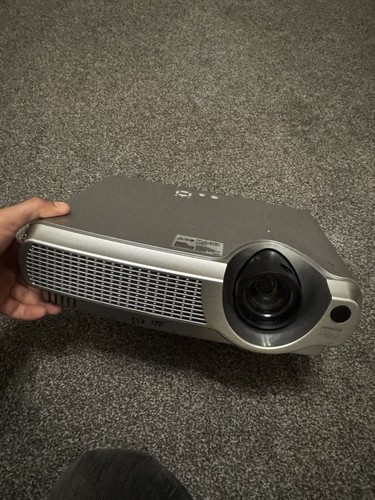 Hitachi s235 multimedia lcd - hitachi,