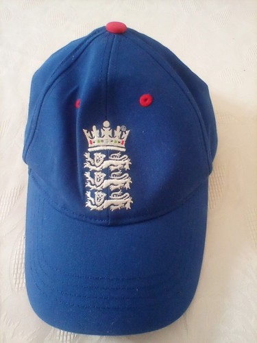 Used england cricket - used,