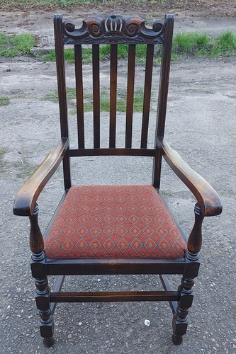 Beautiful oak antique carver - antique,