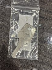 Snap On Toolbox Roll Cab Chest Locker Cabinet Vintage Key 5646