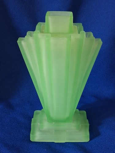 Art deco fan - deco, vase