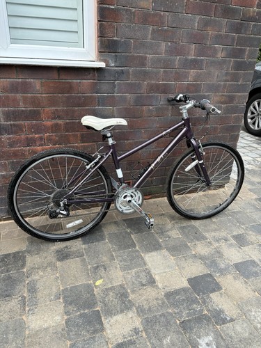 Victoria pendleton ladies - victoria, bike