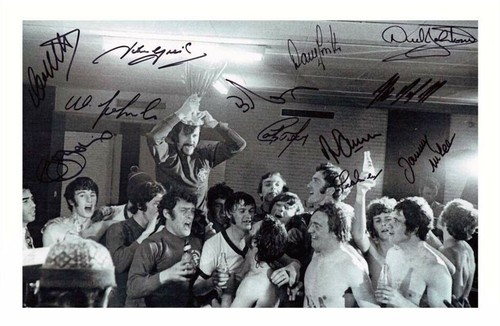 Rangers 1972 team autograph - team,