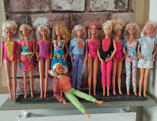 Sindy doll bundle hasbro - bundle, vivid