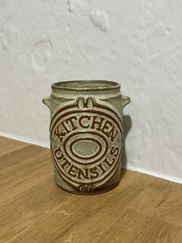 Vtg 1970s stoneware pottery - vtg,