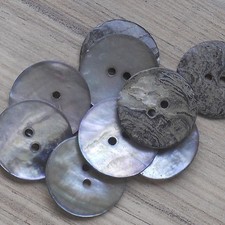 Buttons mother pearl - of,