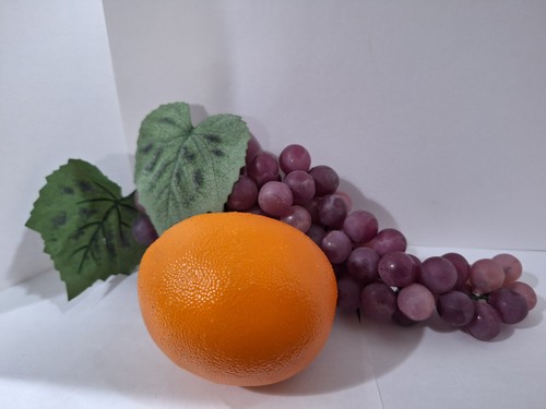 Artificial grape cluster and - cluster,