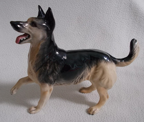 Royal doulton german shepherd - doulton,