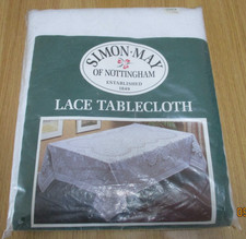Vintage Simon May of Nottingham Lace Tablecloth 175 x 230 cms (70 x 90 inches)