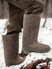 Men's felt boots made of sheep
