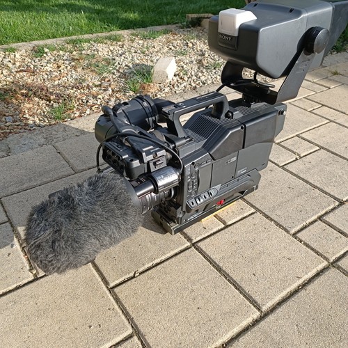 Sony dxc d50 - camera, +