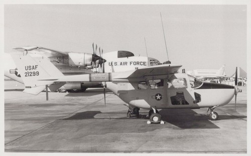 Cessna skymaster - j0-2a,