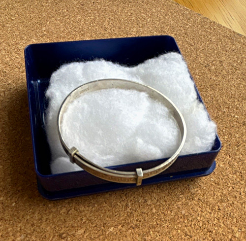 Silver tone round greek key - round,