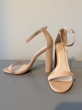 Pretty Little Thing woman’s