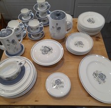 Wedgwood Susie Cooper Glen Mist Tea And Dinner Wares