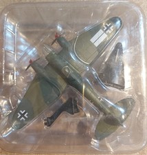 Military aircraft 1/144 bomber