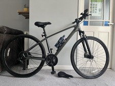 Trek Dual Sport 3 Hybrid Bike