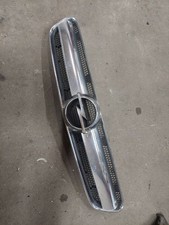 Opel Signum 2004 Front grill 13123491 DDG5758