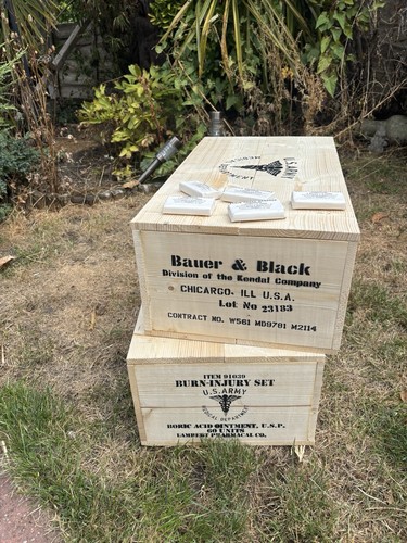 Replica ww2 medical box - medical, burns