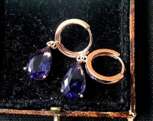 Vintage style jewellery - vintage,