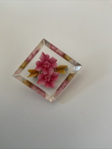 Vintage lucite brooch reverse - lucite,
