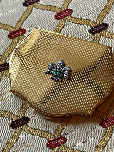 Vintage 1950s stratton - vintage, queen