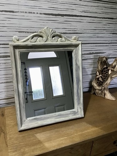 Vintage shabby chic - chic, distressed