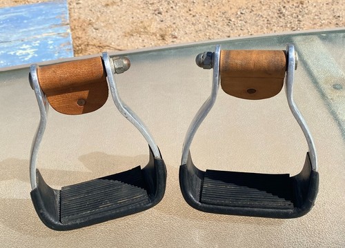 Aluminum western stirrups - aluminum,