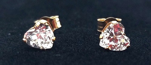9ct gold heart shaped cubic - 9ct,