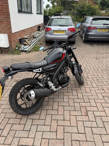 Yamaha 125 xsr black red - xsr,