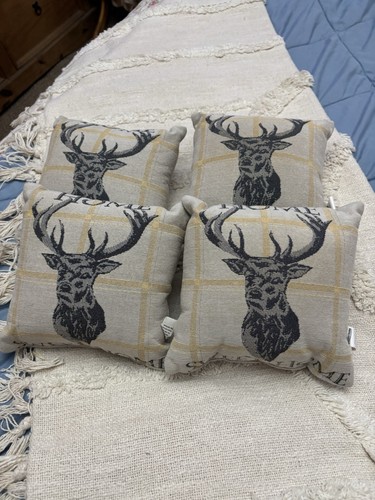 Four small decorative pillows - decorative,