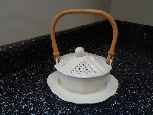 Royal creamware lidded - royal,
