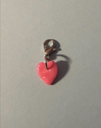 Sparkly pink heart keychain