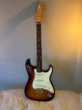 Vintage FENDER ST62 STRATOCASTER  '62 Reissue Sunburst Made In Japan MIJ 1997