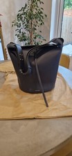 BURBERRY Bucket Bag (XL) in Navy 