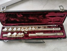 Boosey & Hawkes Flute 400 Model With Case