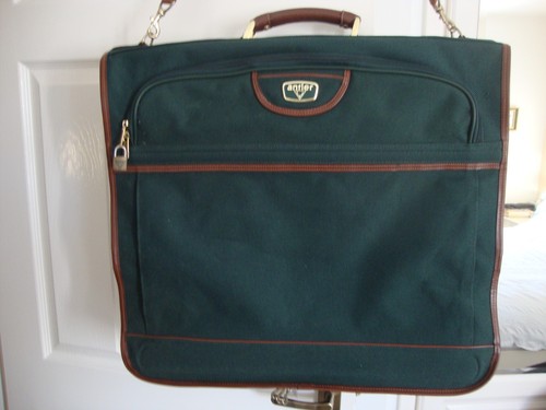 Antler suit carrier garment - antler,