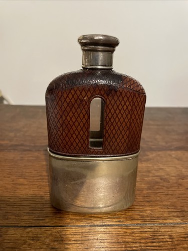 Hip flask with silver plate - flask,