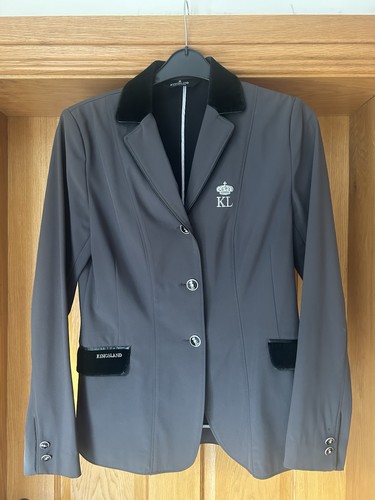 Kingsland grey ladies show - kingsland,