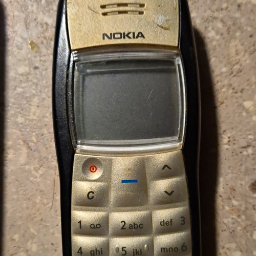 Nokia 1100 unlocked - 2g, 900
