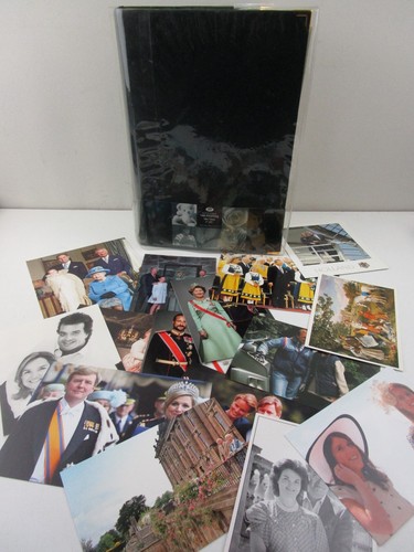 150 royal family postcards - 150,