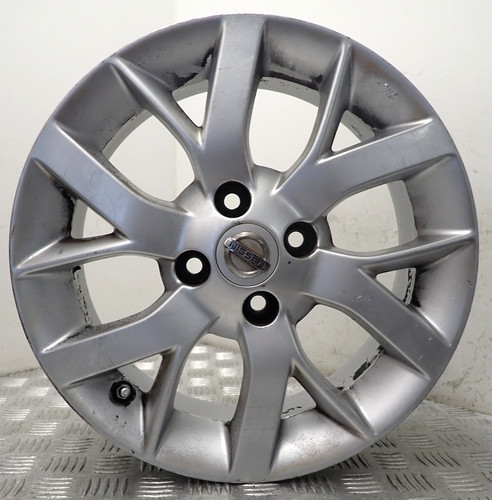 Nissan note silver alloy - nissan,