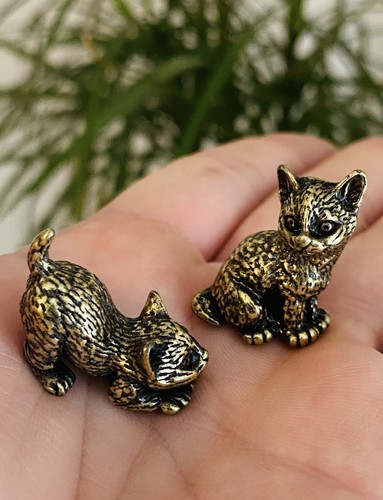 Solid brass playful kittens - brass,