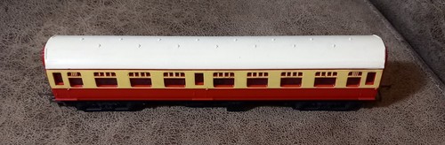 Triang railway carriage - railway,