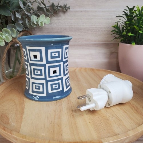 Scentsy warmer wonky plug - scentsy,