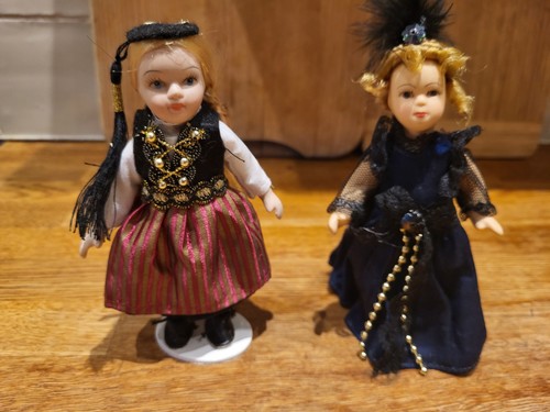 Vintage doll figurines - vintage,