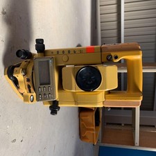 Topcon GTS-3 Total Station