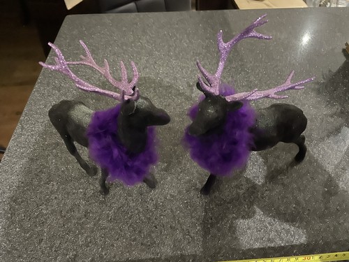 Reindeer figurines 2 - reindeer,