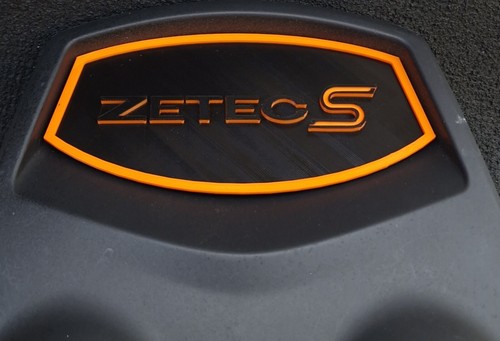 Dashboard tray holder insert