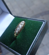 18ct Gold Diamond Ring IRISH